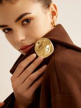 Minimalist Streamlined Irregular Brooch