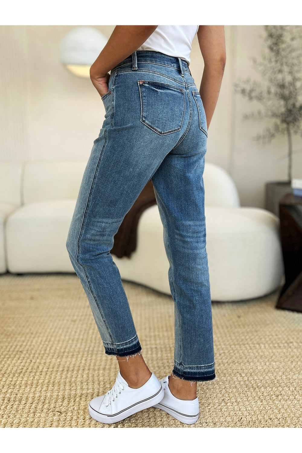 Judy Blue Full Size Mid Rise Rigid Magic Release Hem Jeans