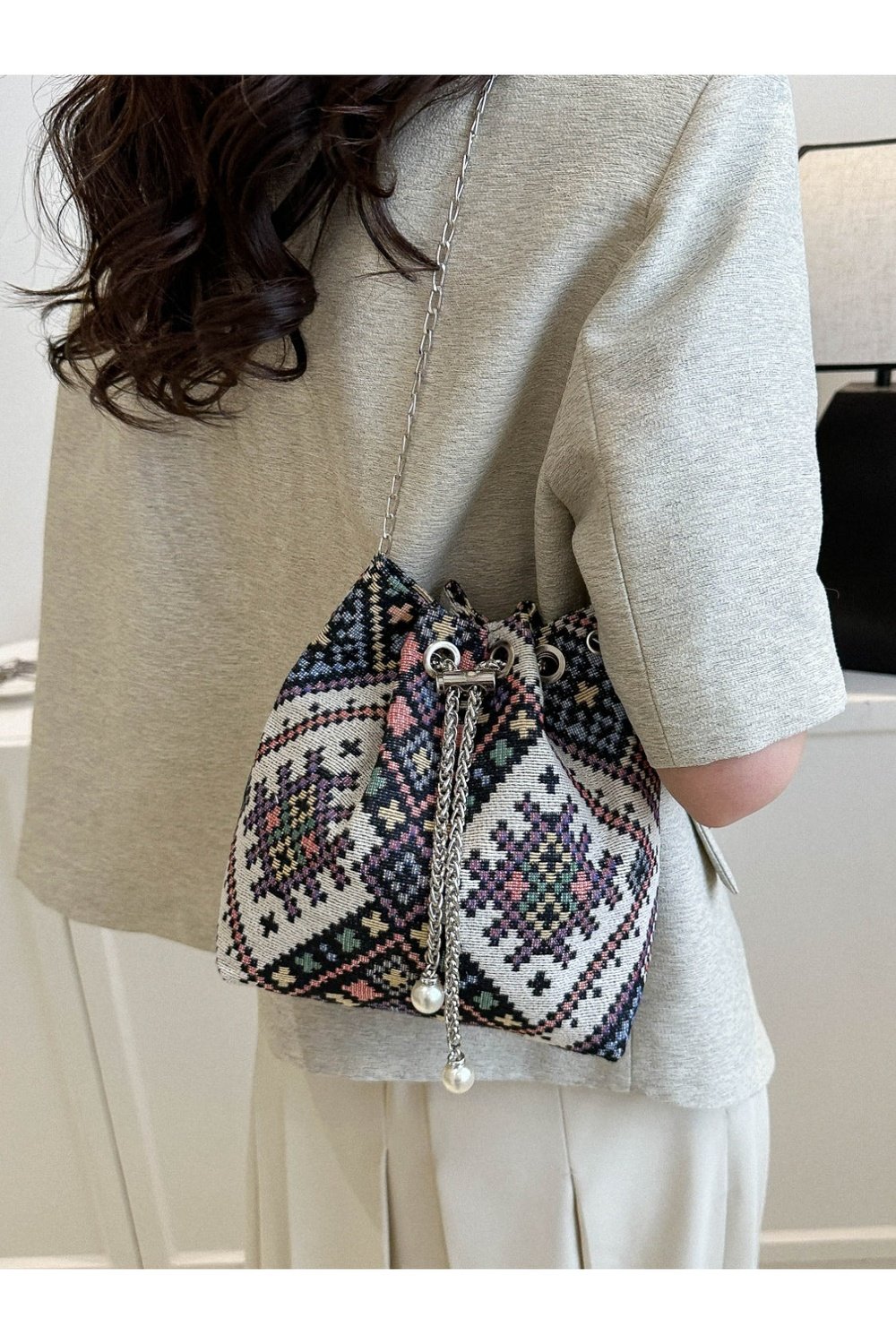 Printed Chain Bucket Bag