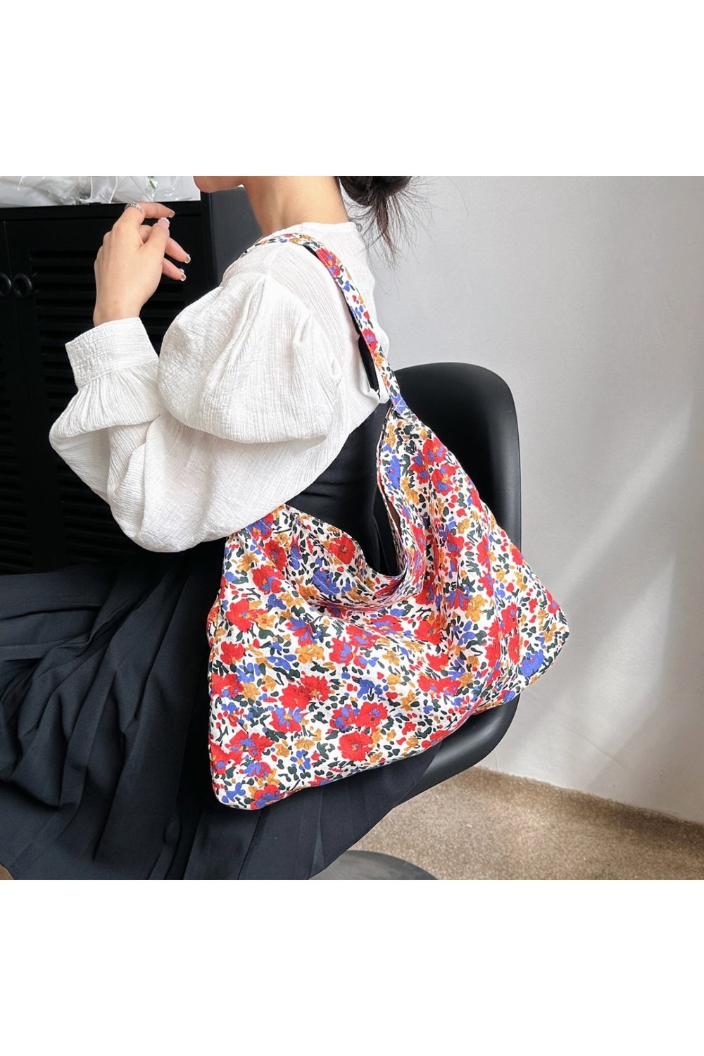 Printed Medium Shoulder Bag