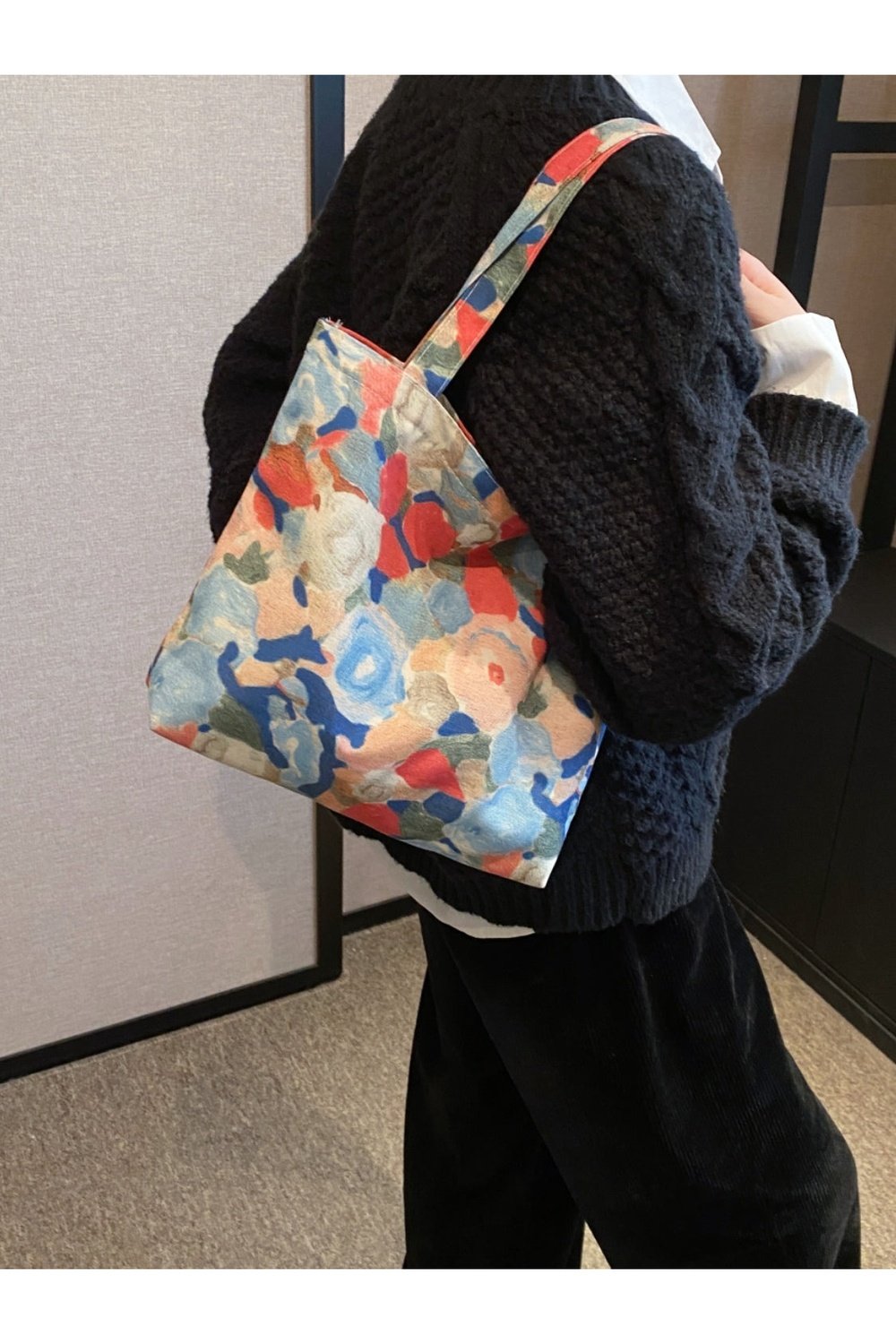 Printed Canvas Handbag with Zipper