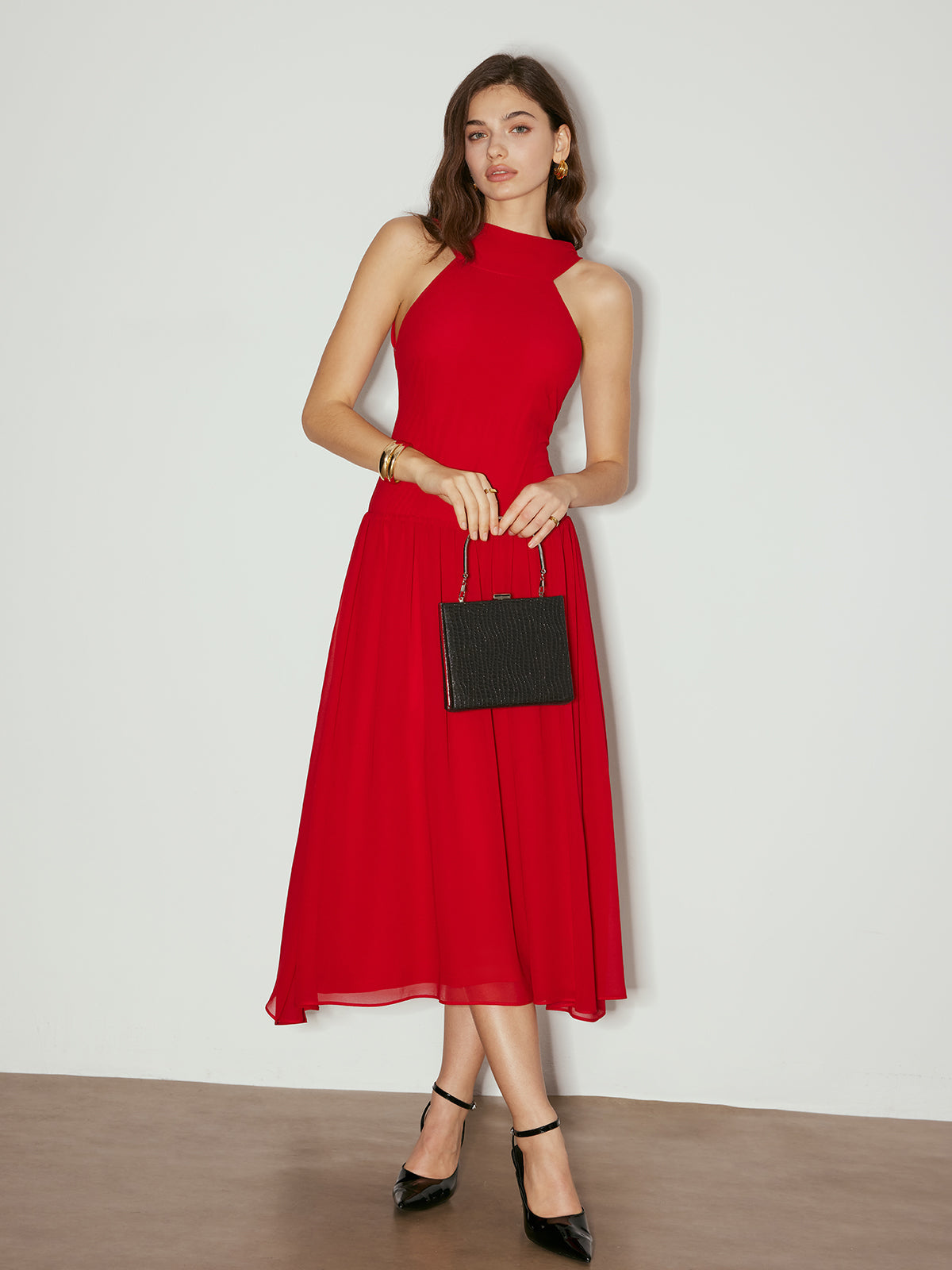 Backless Sleeveless Chiffon Panel Dress