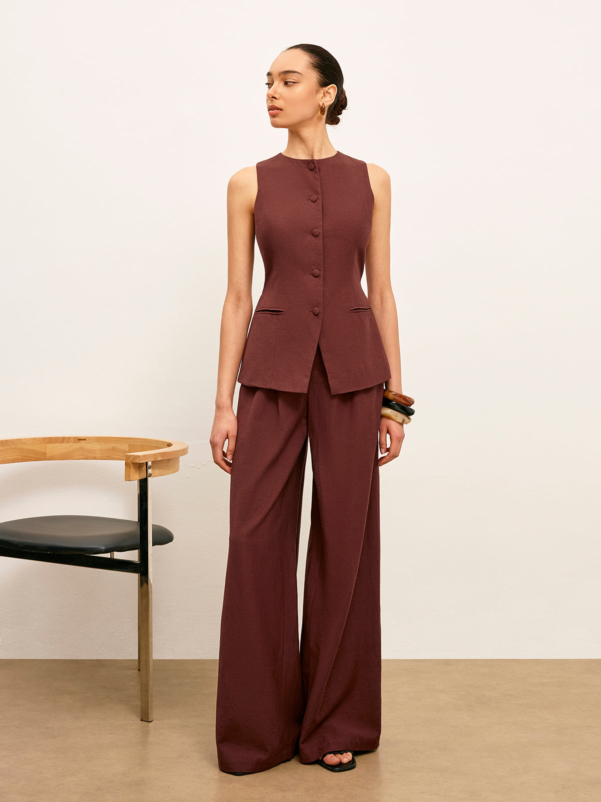 Button-Up Vest With Pocket Detail