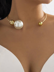 Asymmetrical Pearl Choker