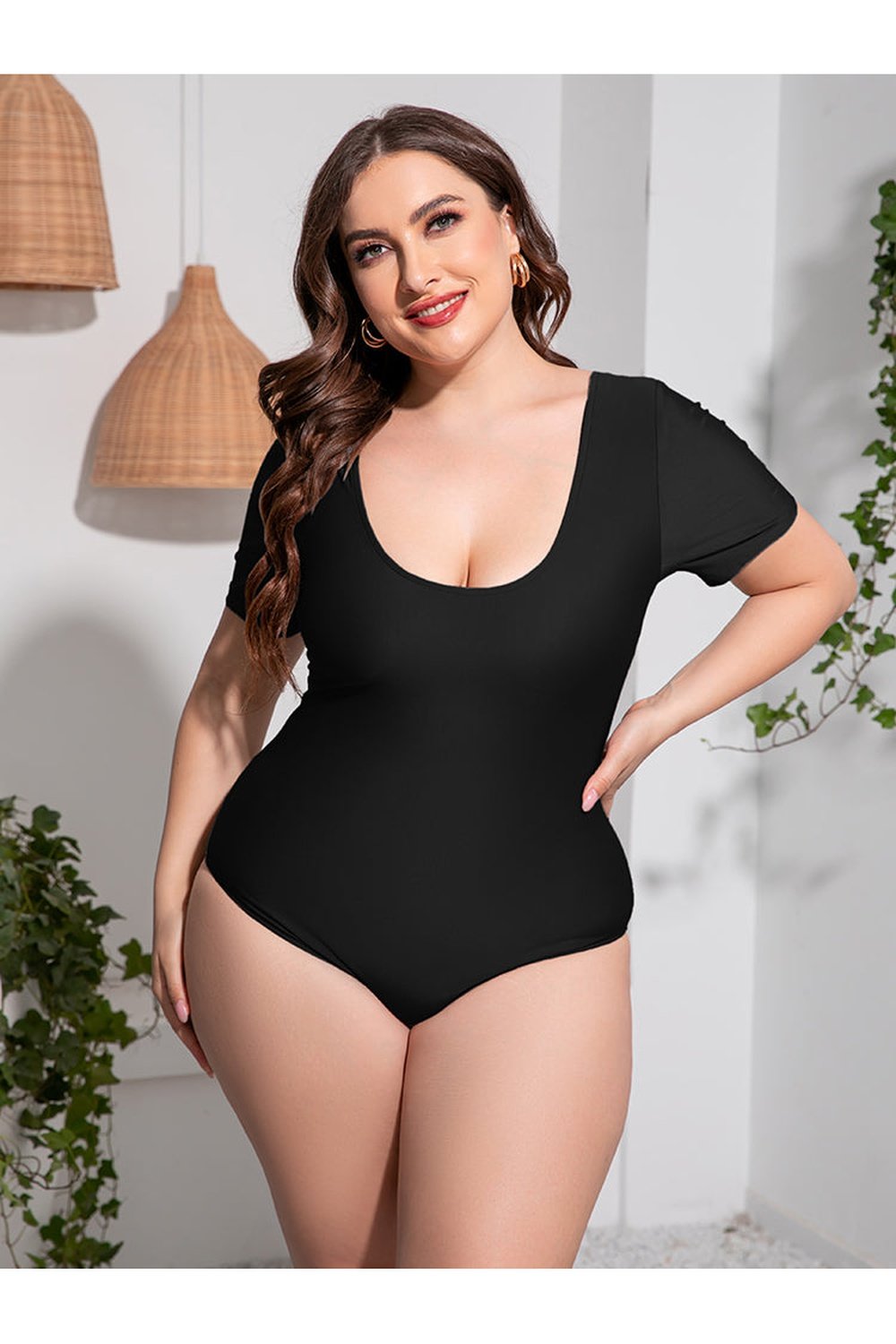 Plus Size Scoop Neck Short Sleeve One-Piece Swimsuit