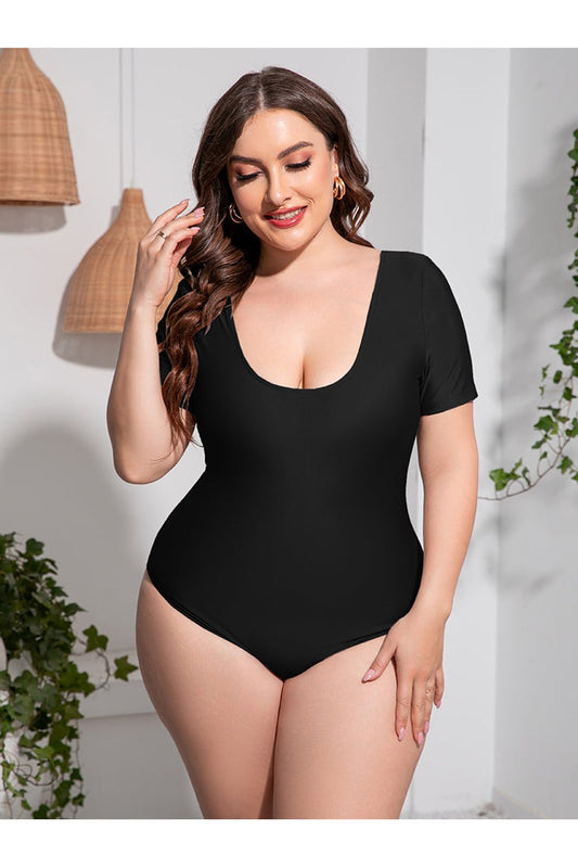 Plus Size Scoop Neck Short Sleeve One-Piece Swimsuit