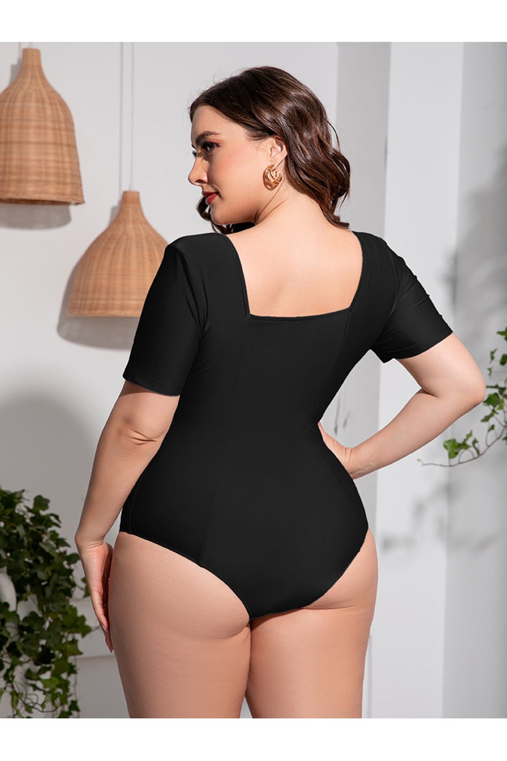 Plus Size Scoop Neck Short Sleeve One-Piece Swimsuit