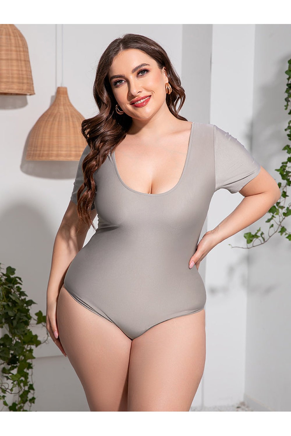 Plus Size Scoop Neck Short Sleeve One-Piece Swimsuit