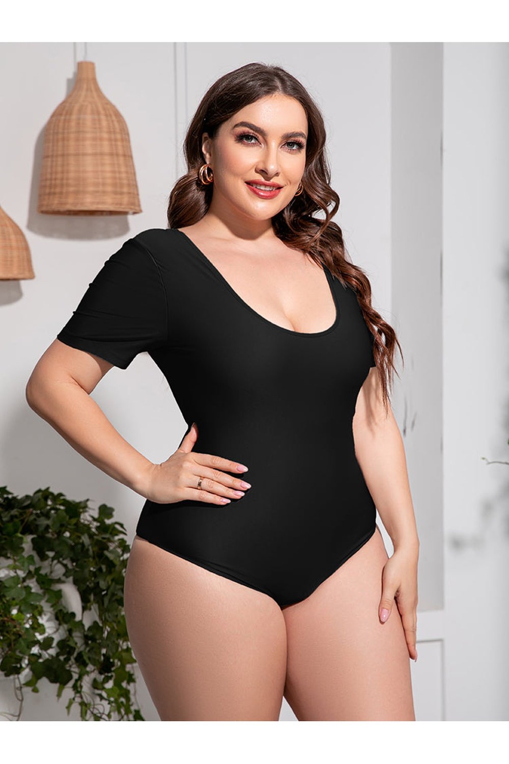 Plus Size Scoop Neck Short Sleeve One-Piece Swimsuit