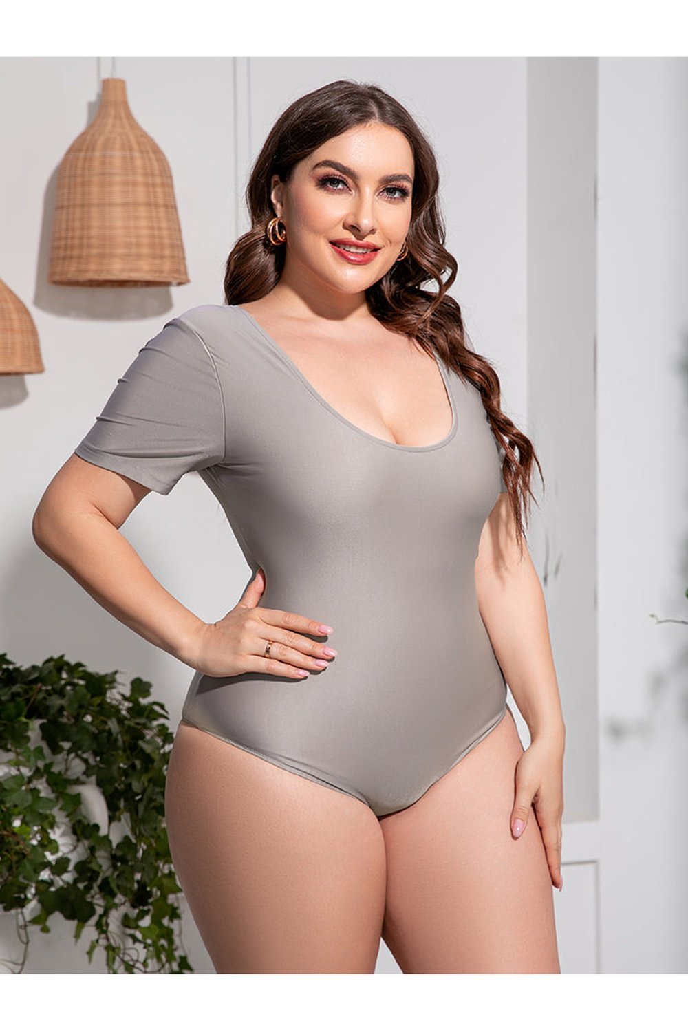 Plus Size Scoop Neck Short Sleeve One-Piece Swimsuit