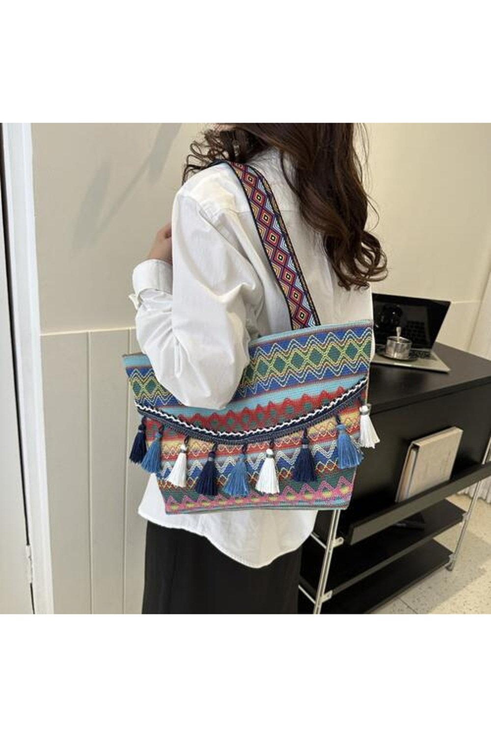 Printed Tassel Detail Tote Bag