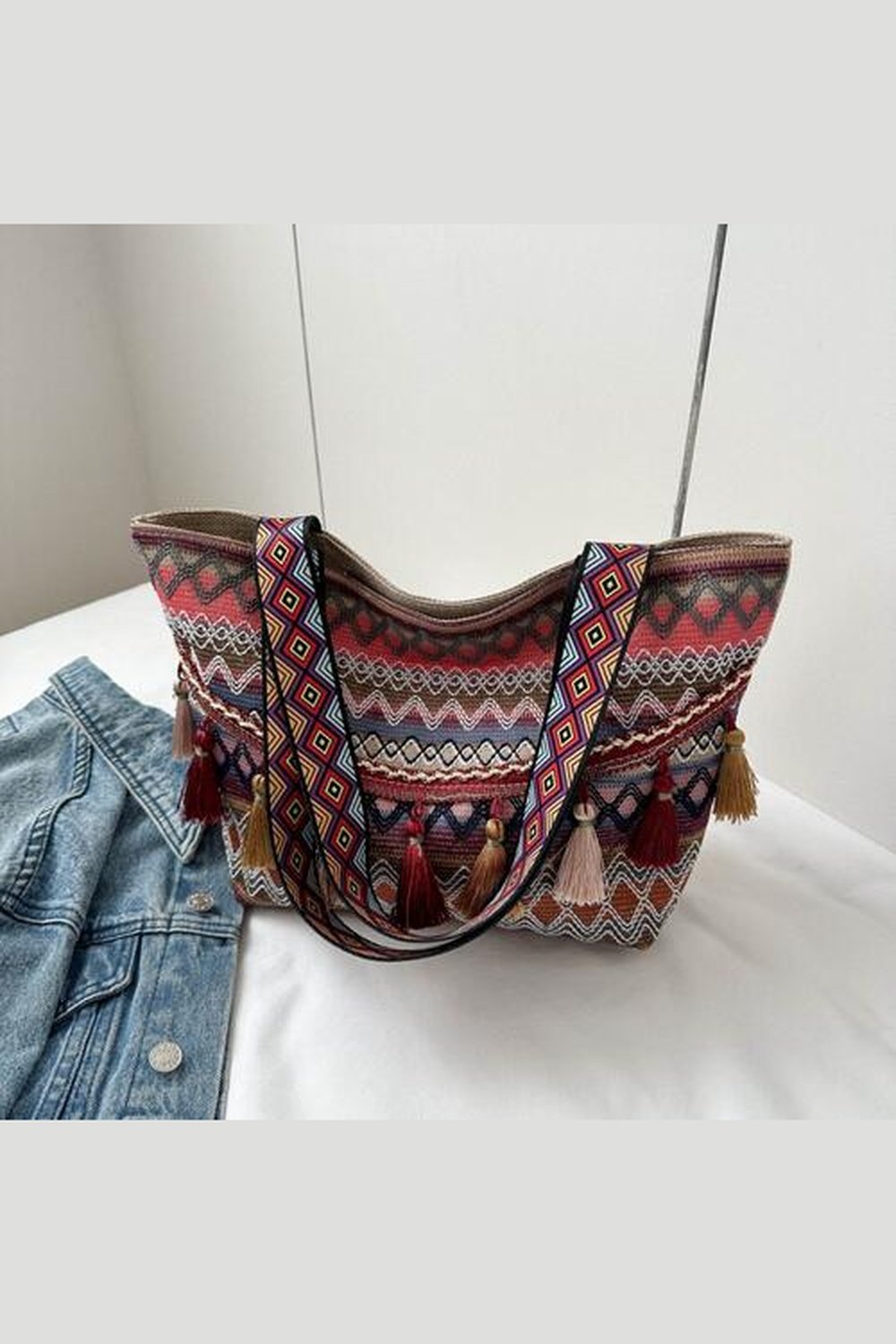 Printed Tassel Detail Tote Bag