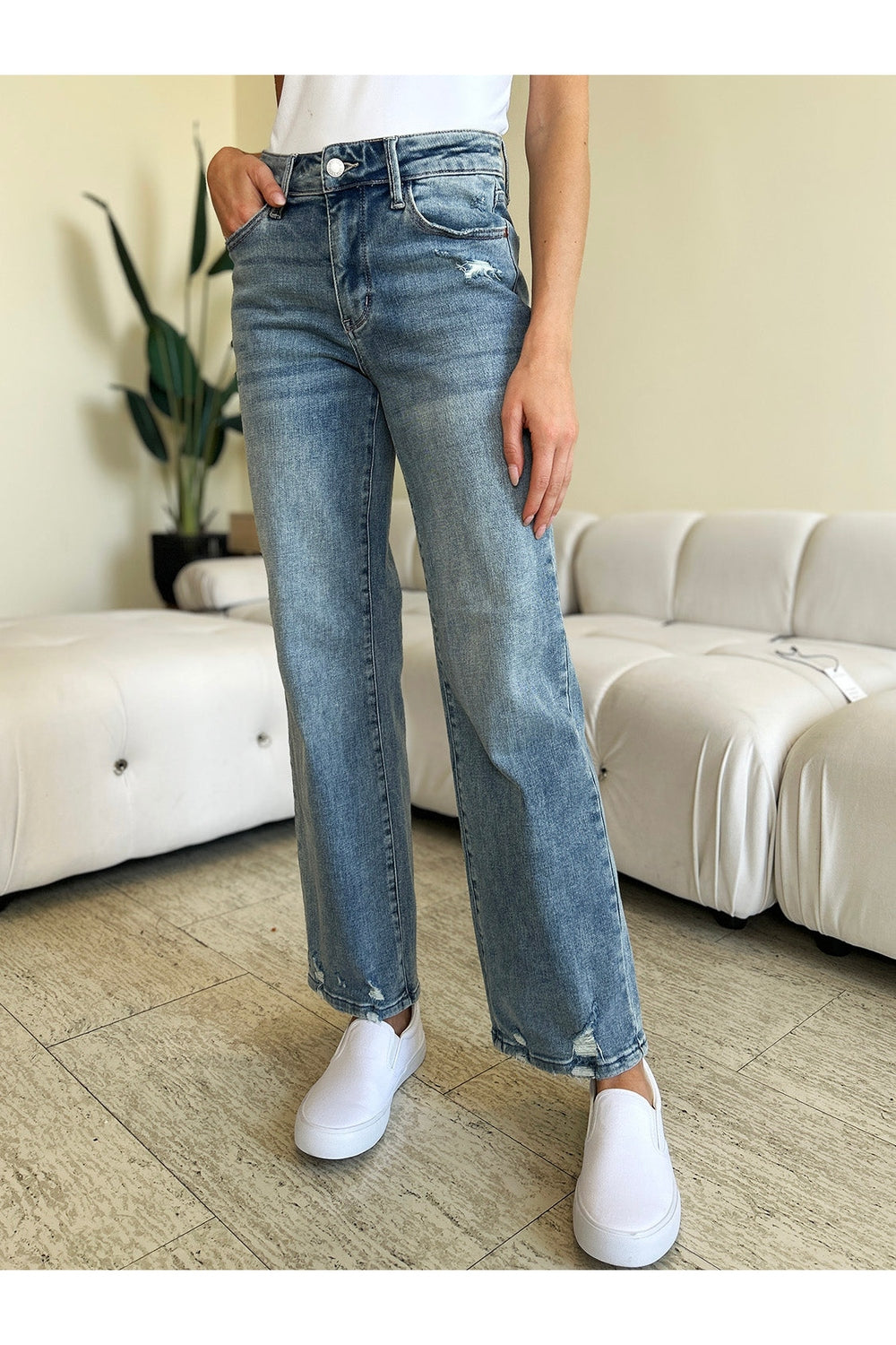 Judy Blue Full Size Mid Rise Distressed Straight Jeans