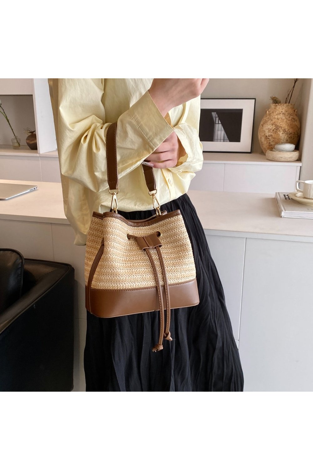 Straw Braided Shoulder Bag