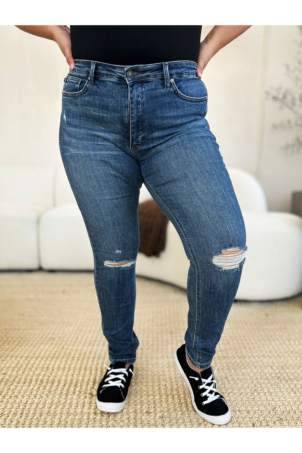 Judy Blue Full Size Mid Waist Distressed Slim Jeans